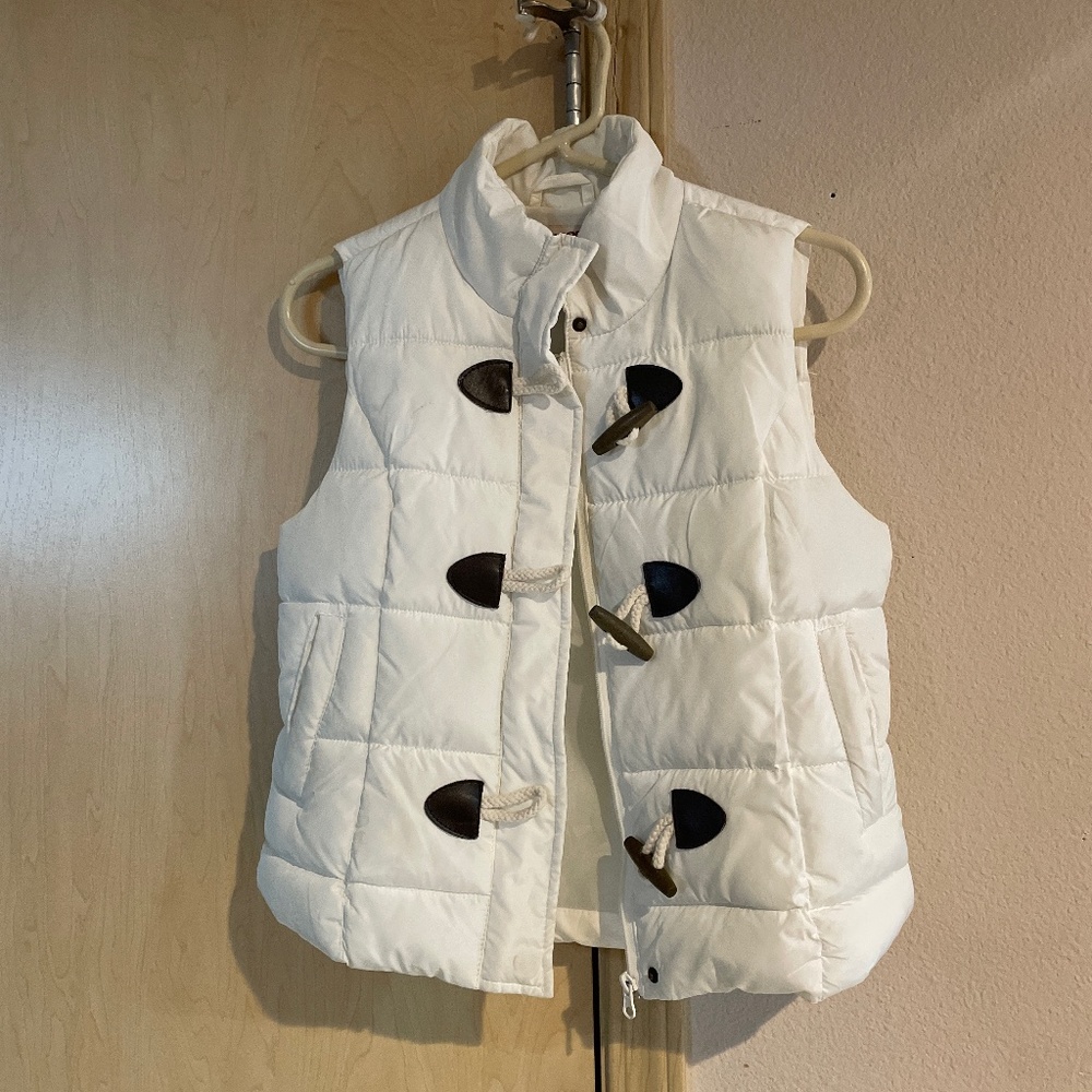 Women XS Winter Puffer Vest Zip Front Toggle Buttons Pockets Layering - Picture 1 of 5
